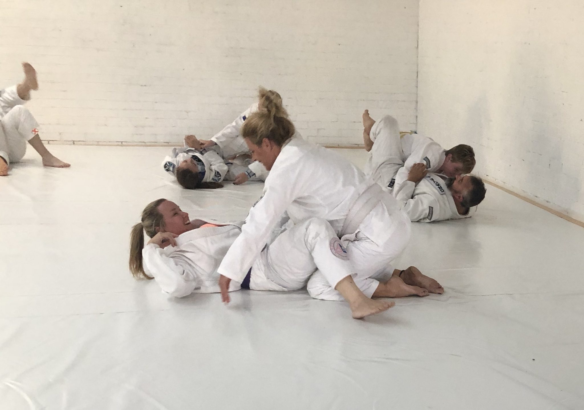 6E290D4A-87BE-4F84-8CB9-7FD4E853BE36