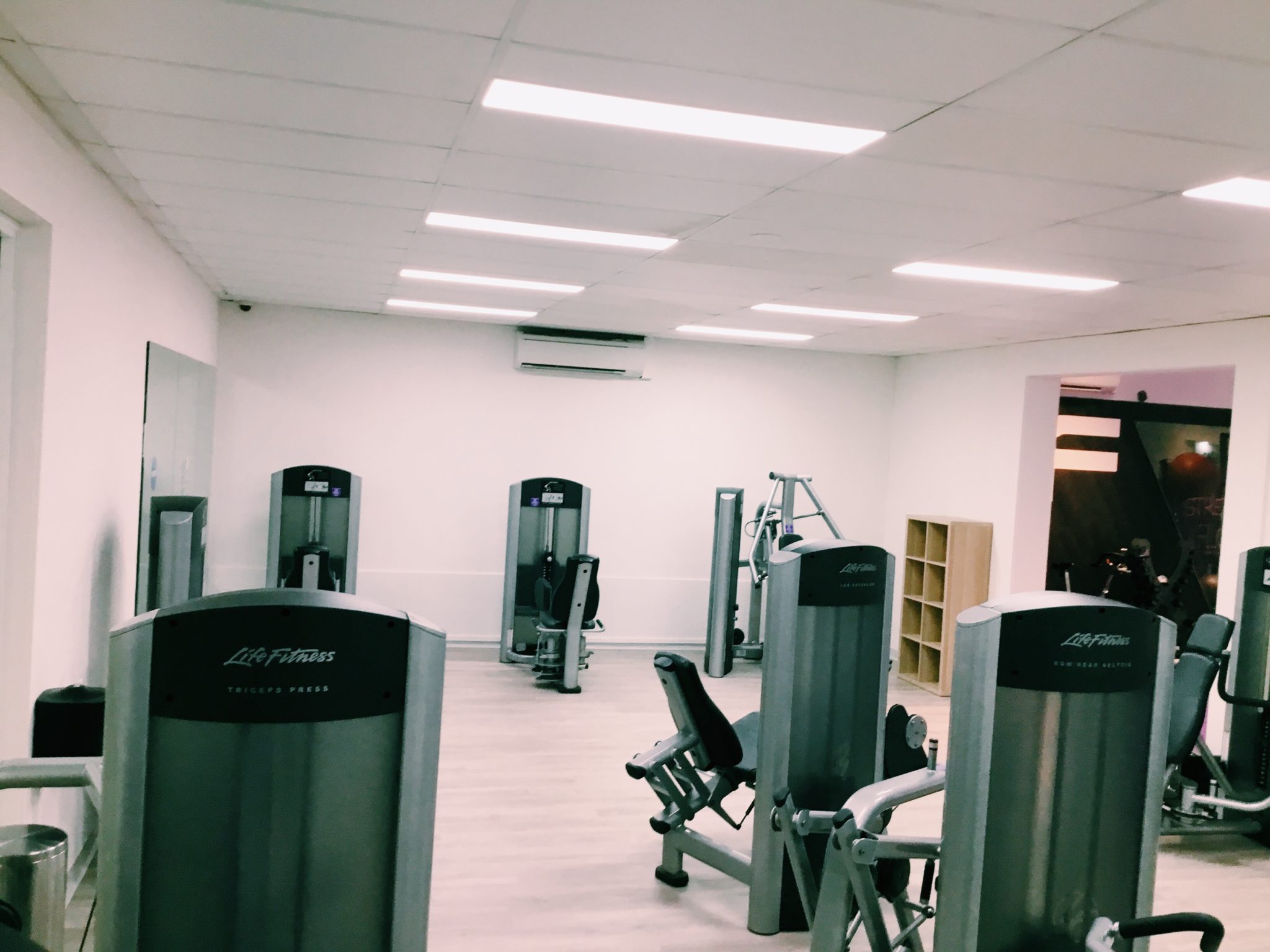 2ba9 3E97B8AD F6DF 419D A651 CF5F97EAB94C 2048x1536