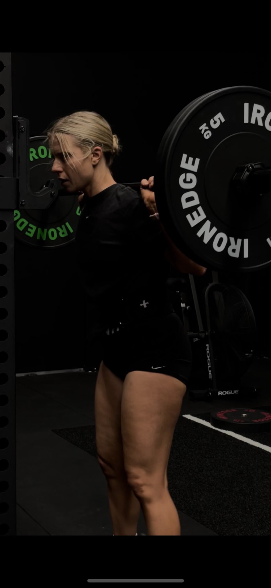 8CB5CB5F 3B52 4940 8F78 71F35DD78574 946x2048