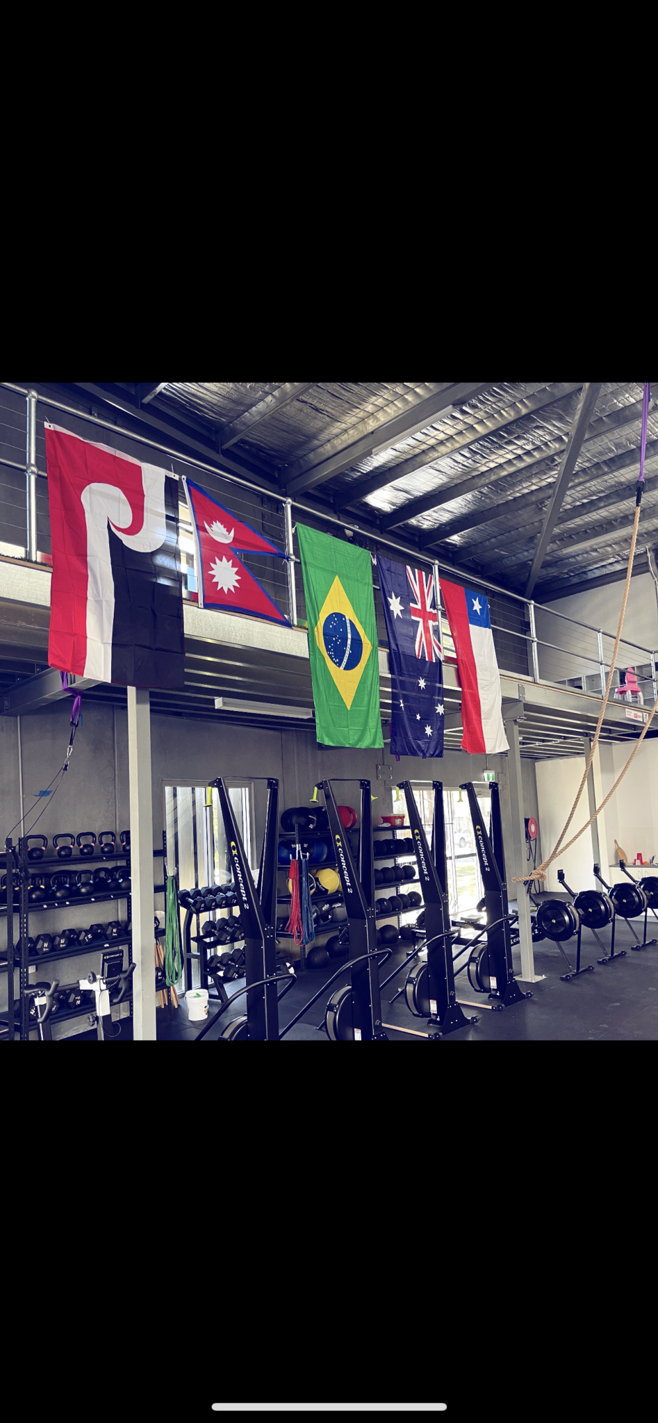 B2ABEDE7 6B57 4171 9DDF 37DA8F57F7CE 947x2048